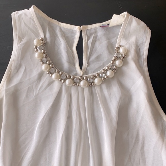 Body Central White Work Tank Top - Picture 2 of 2